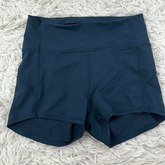 Lululemon In Movement Short *Everlux 2.5" Nocturnal Teal - Picture 1 of 4
